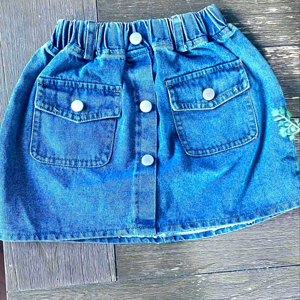 Denim skirt